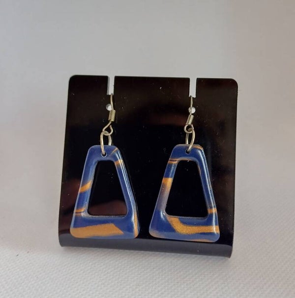 Oorbellen fimoklei blauw goud