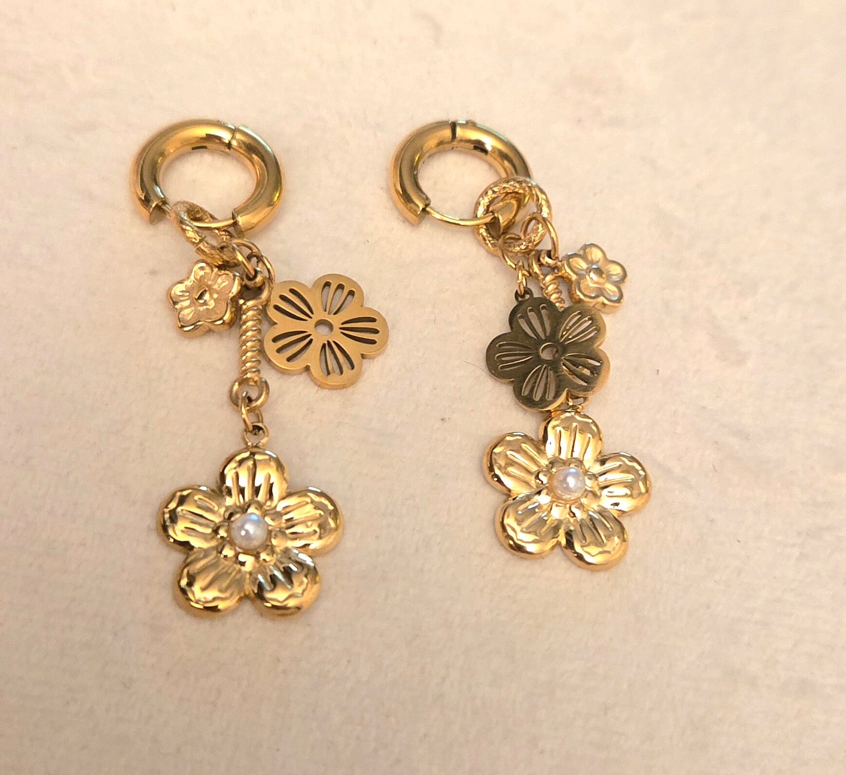 Oorbellen flow goud Stainlesssteel