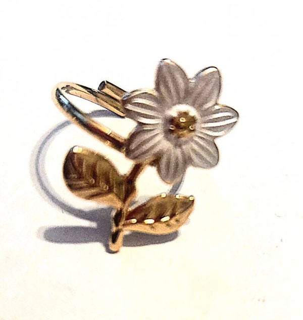 Ring bloem wit- goud- Stainlesssteel