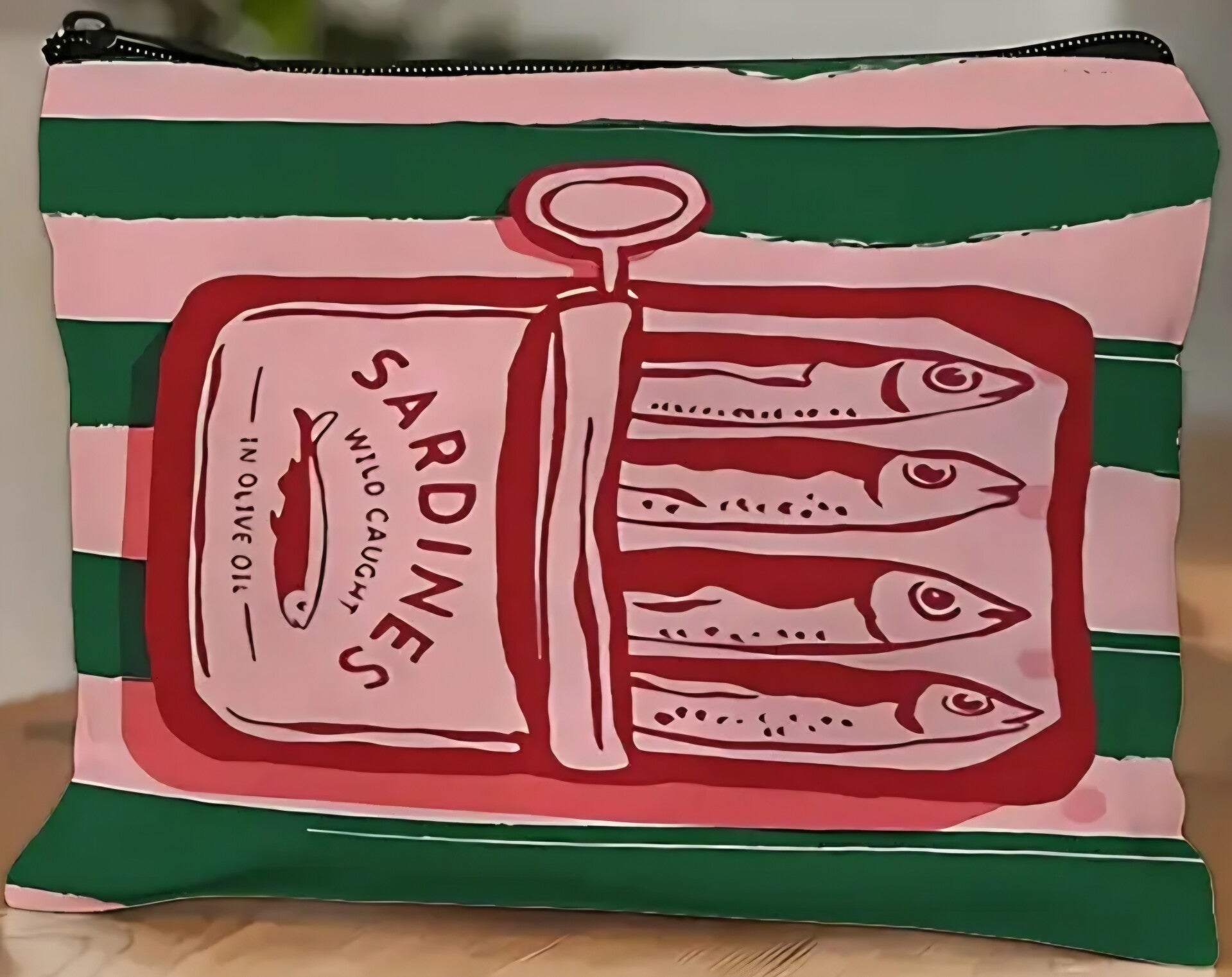 Make-up tas sardientjes