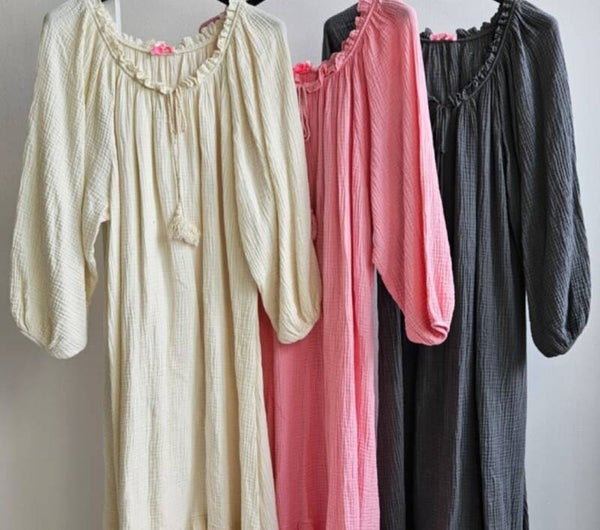Off shoulder jurk grijs.  Plussize