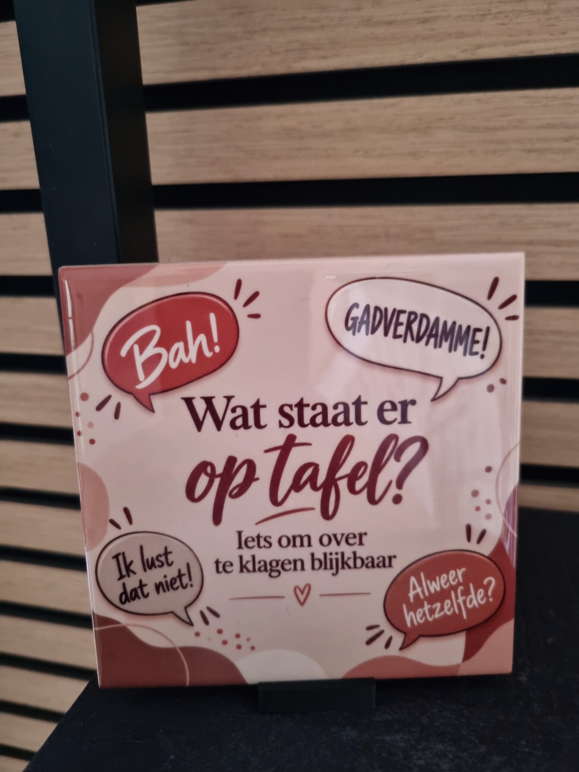 Wat staat er op tafel? Iets om over te klagen blijkbaar. - 2