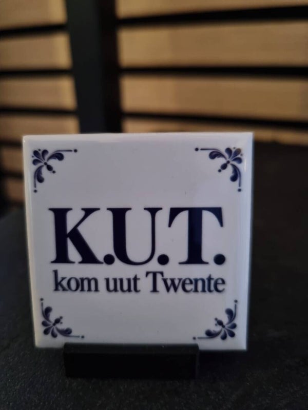 K.U.T kom uut Twente • Delftsblauw