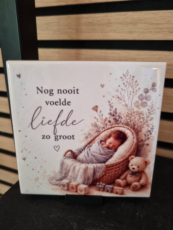 Nog nooit voelde liefde zo groot ♡ Jongen