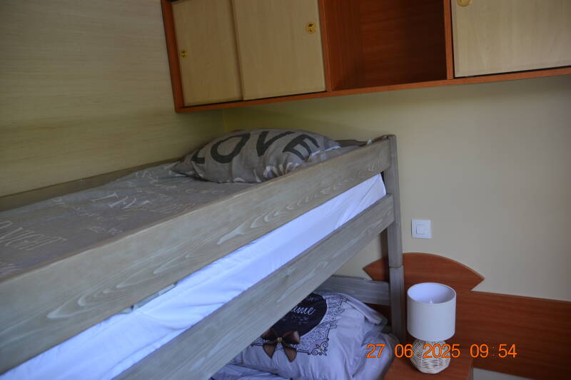 slaapkamer 2 met stapelbed