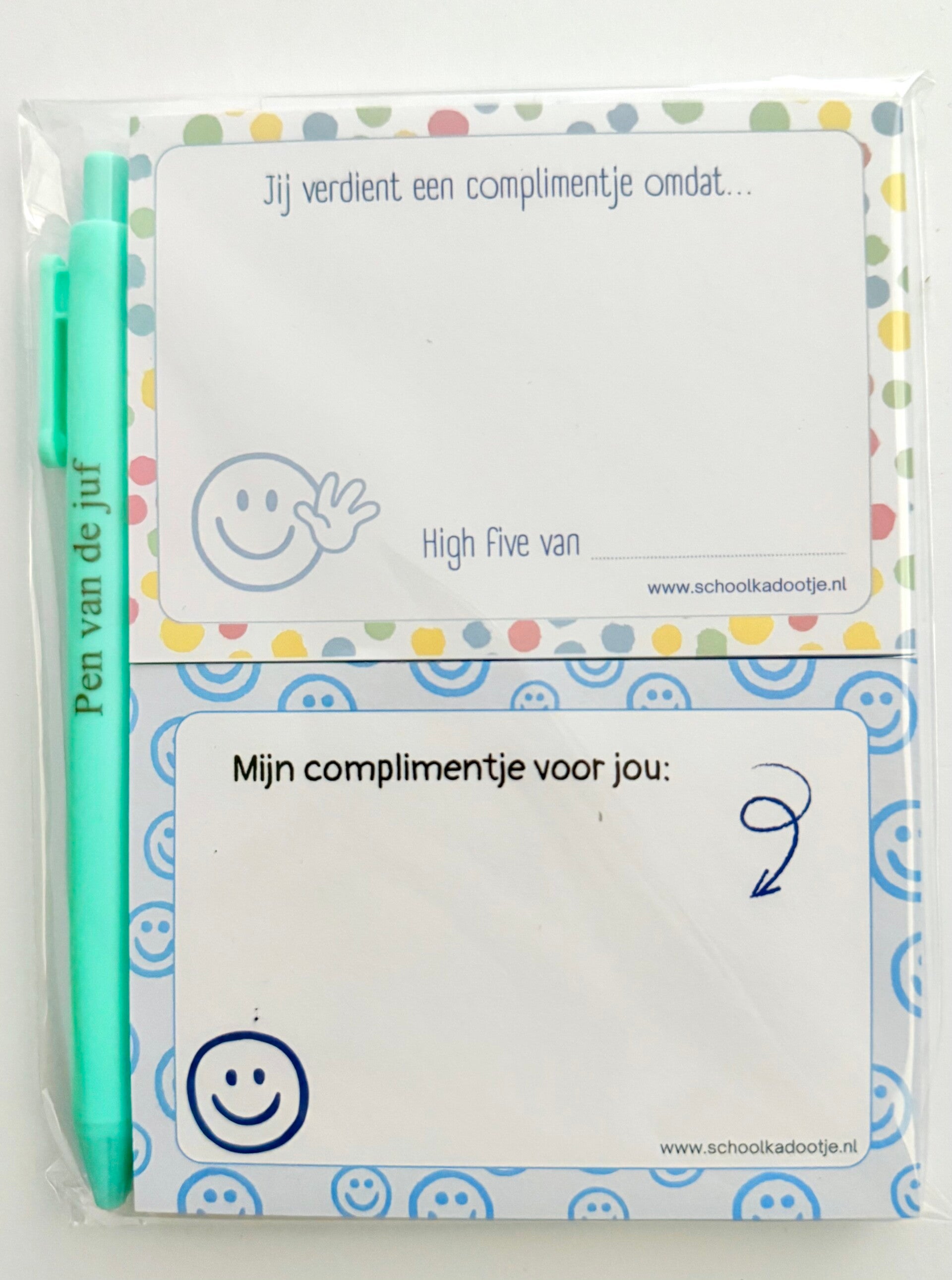 --> Complimentenblokjes 2 stuks | Pen van de juf wit of blauw