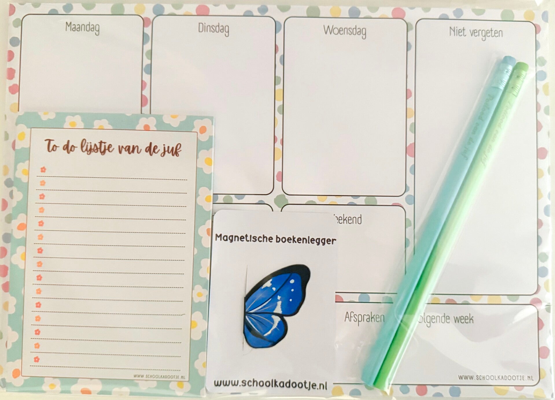 --> Weekplanner | To do lijstje van de juf | magnetische boekenlegger vlinder | Twee potloden van de juf