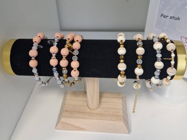 Handmade armbanden