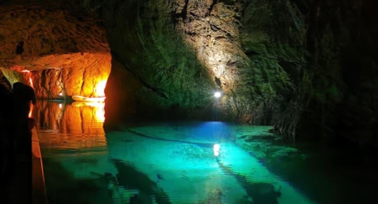 Lac souterrain de St-Léonard