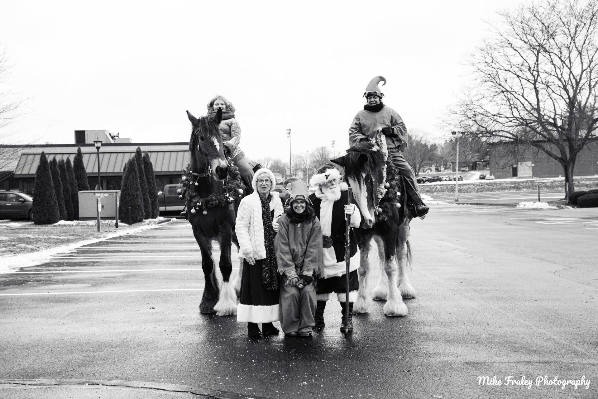 Santa and helpers b&w