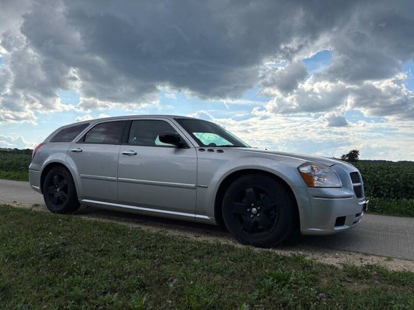 Dodge Magnum RT V8 HEMI