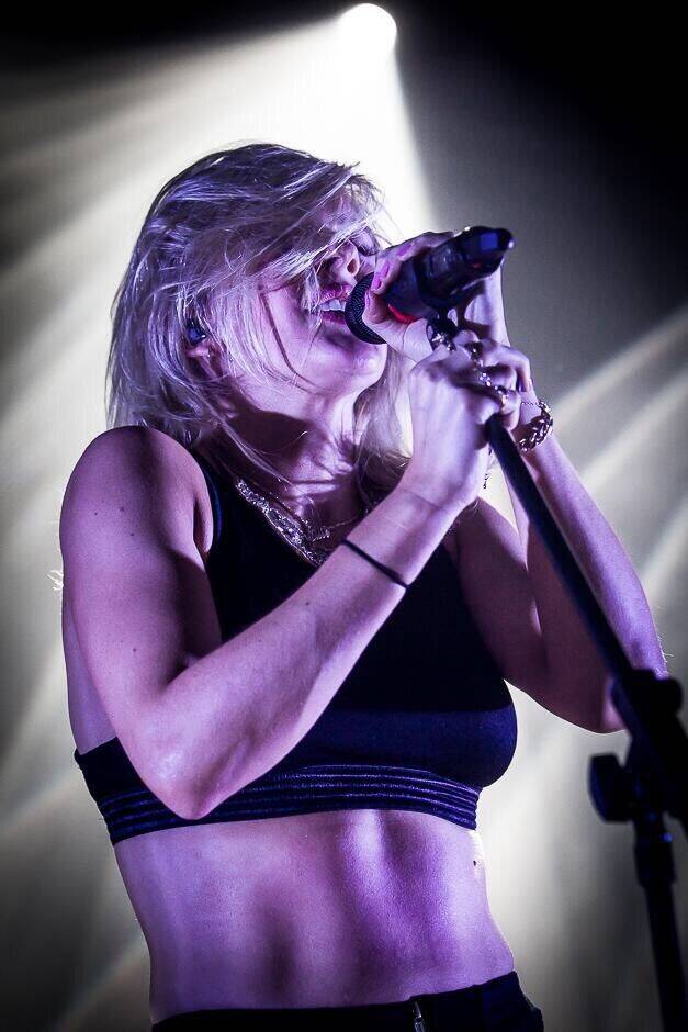 ellie-goulding-13-standard-3lak5m.jpg