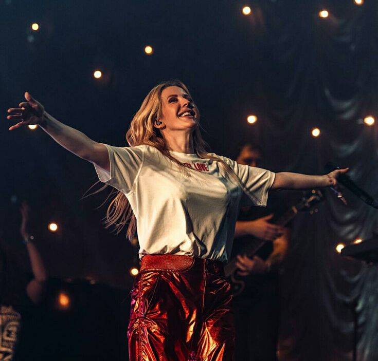 ellie-goulding-17-standard-59hf7o.jpg