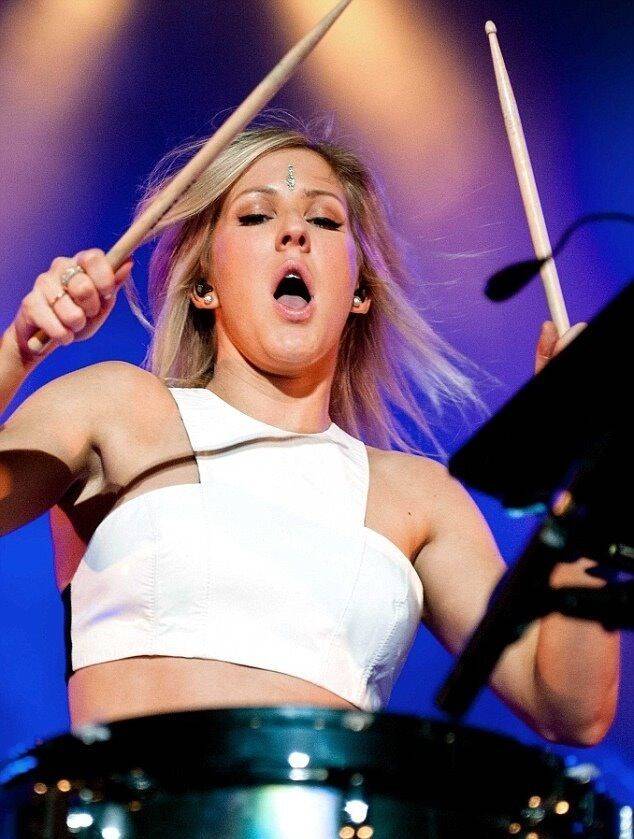 ellie-goulding-23-standard-9hho5t.jpg
