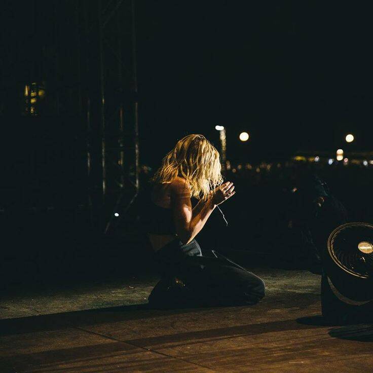 ellie-goulding-3-standard-ognb7x.jpg