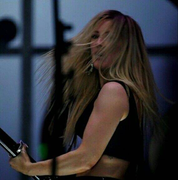 ellie-goulding-6-standard-ux0dvi.jpg