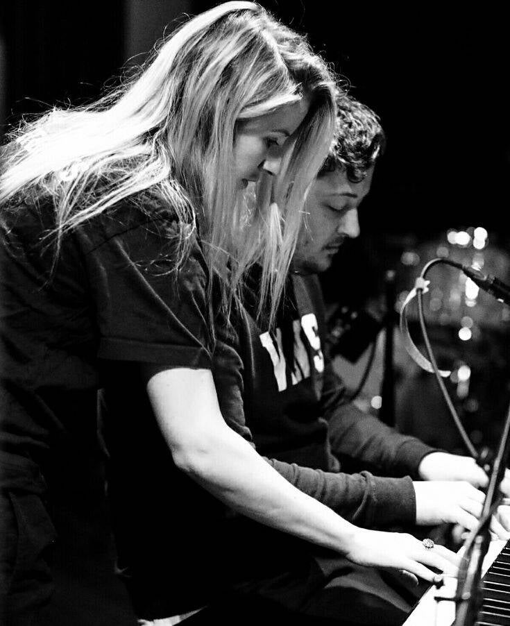 ellie-goulding-studio-standard.jpg