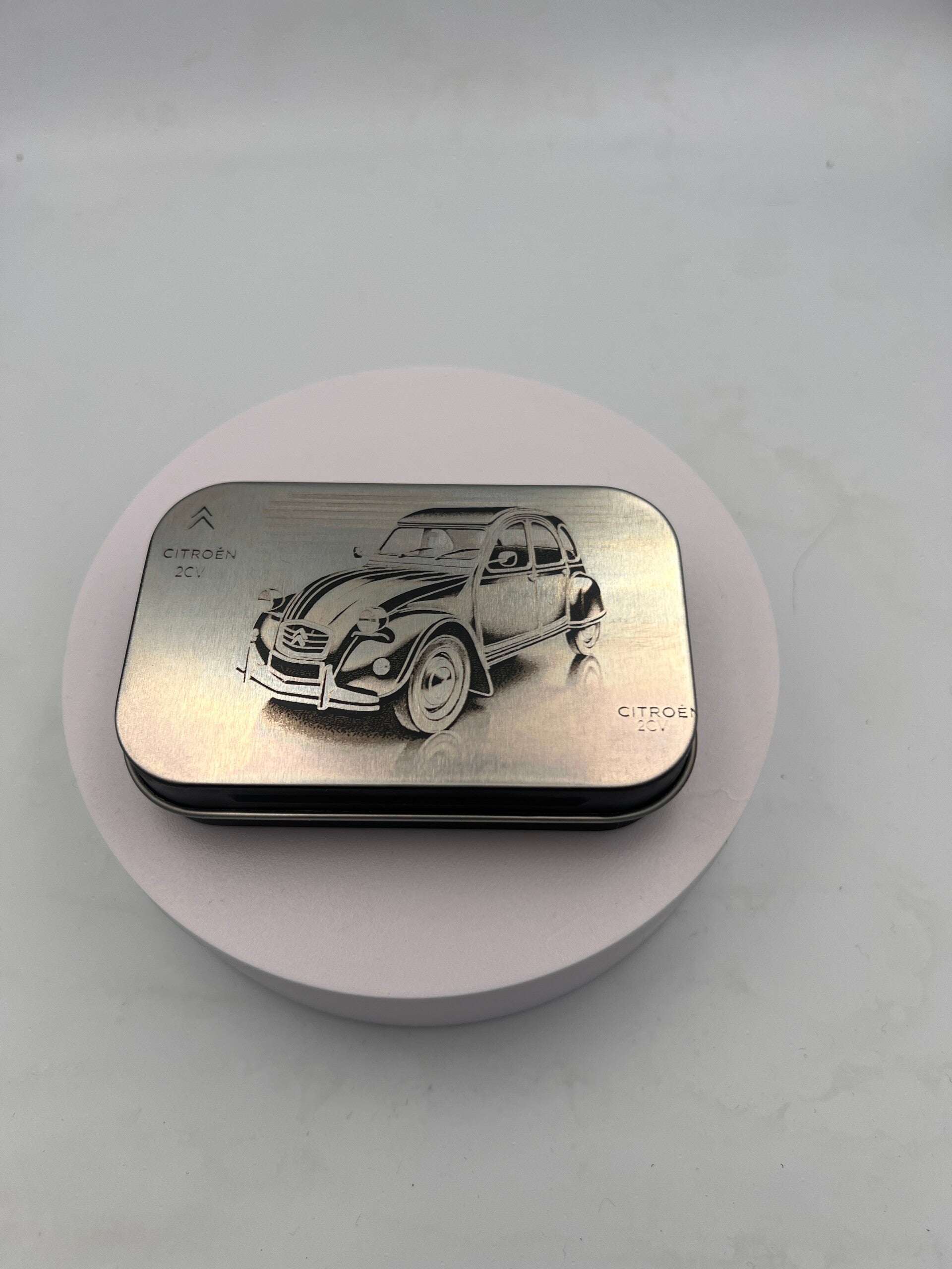 Doosje voor sigaretten , muntjes, klein geld enz...