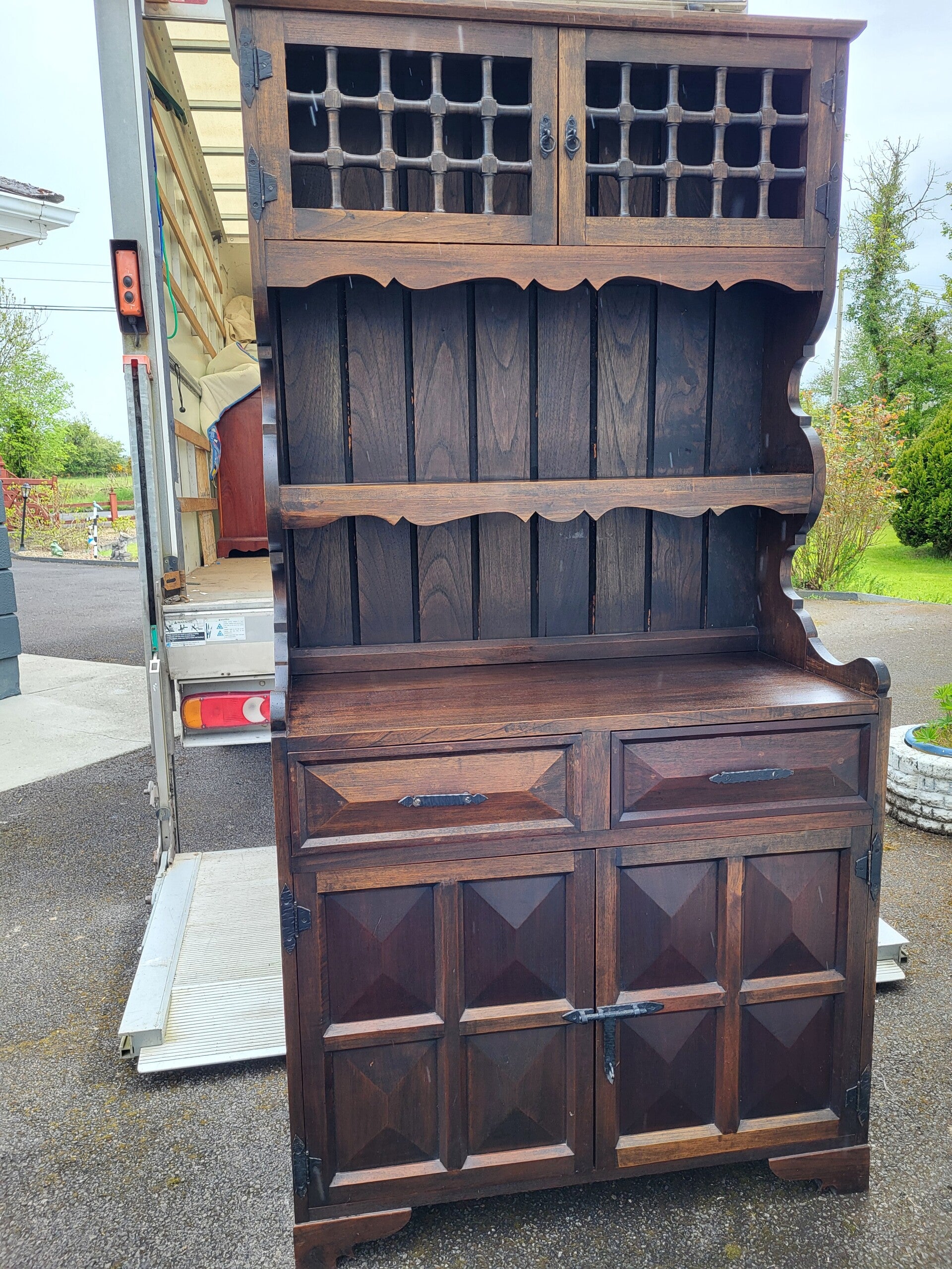 Tall oak Dresser