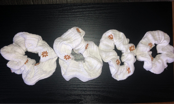 Musselin Scrunchies