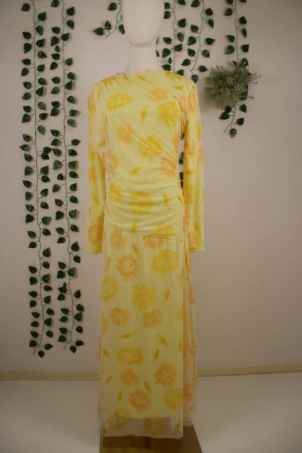Isabella – Kleid mit Rosenmuster