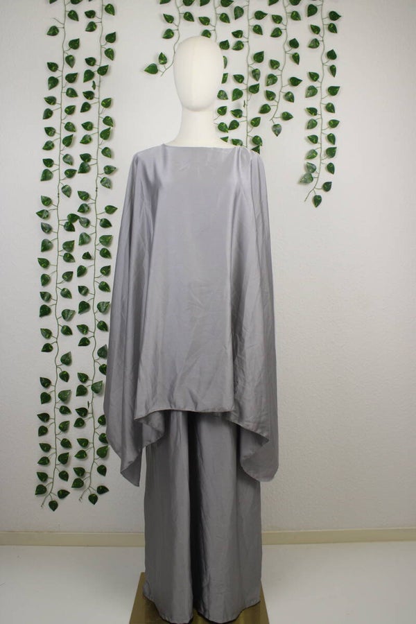 Buse – Abaya mit Trompetenärmeln