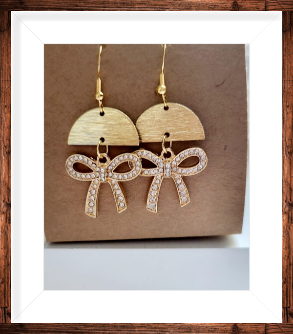 boucles d 'oreilles dorées