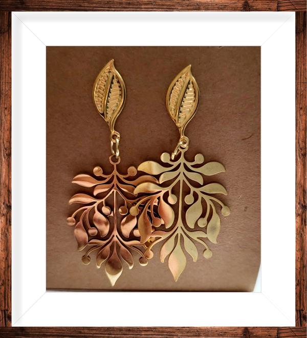 clous d'oreilles  dorés