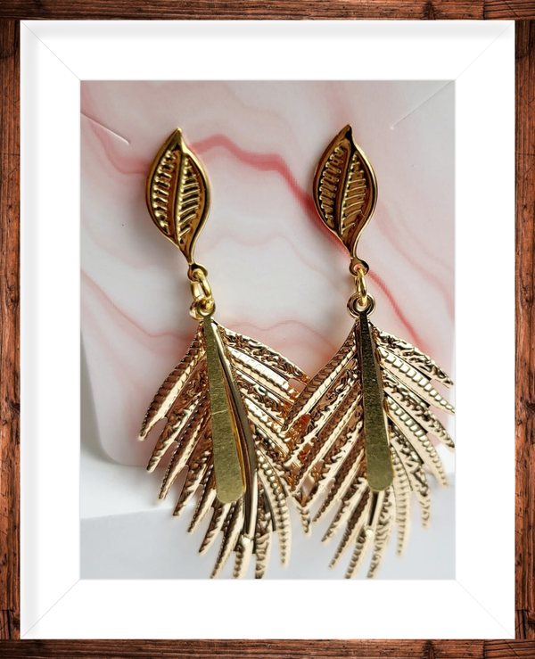 clous d'oreilles  dorés