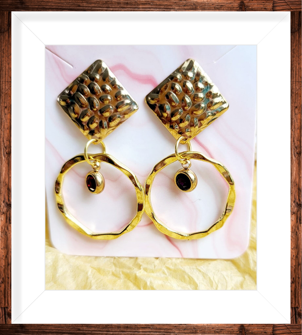 clous d'oreilles  dorés