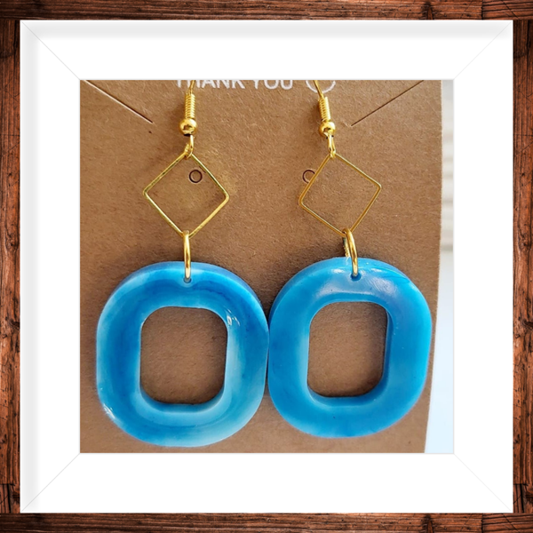 boucles d' oreilles   crochets dorés