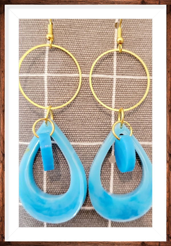 boucles d' oreilles   crochets dorés