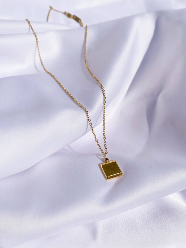 Ellie Necklace gold