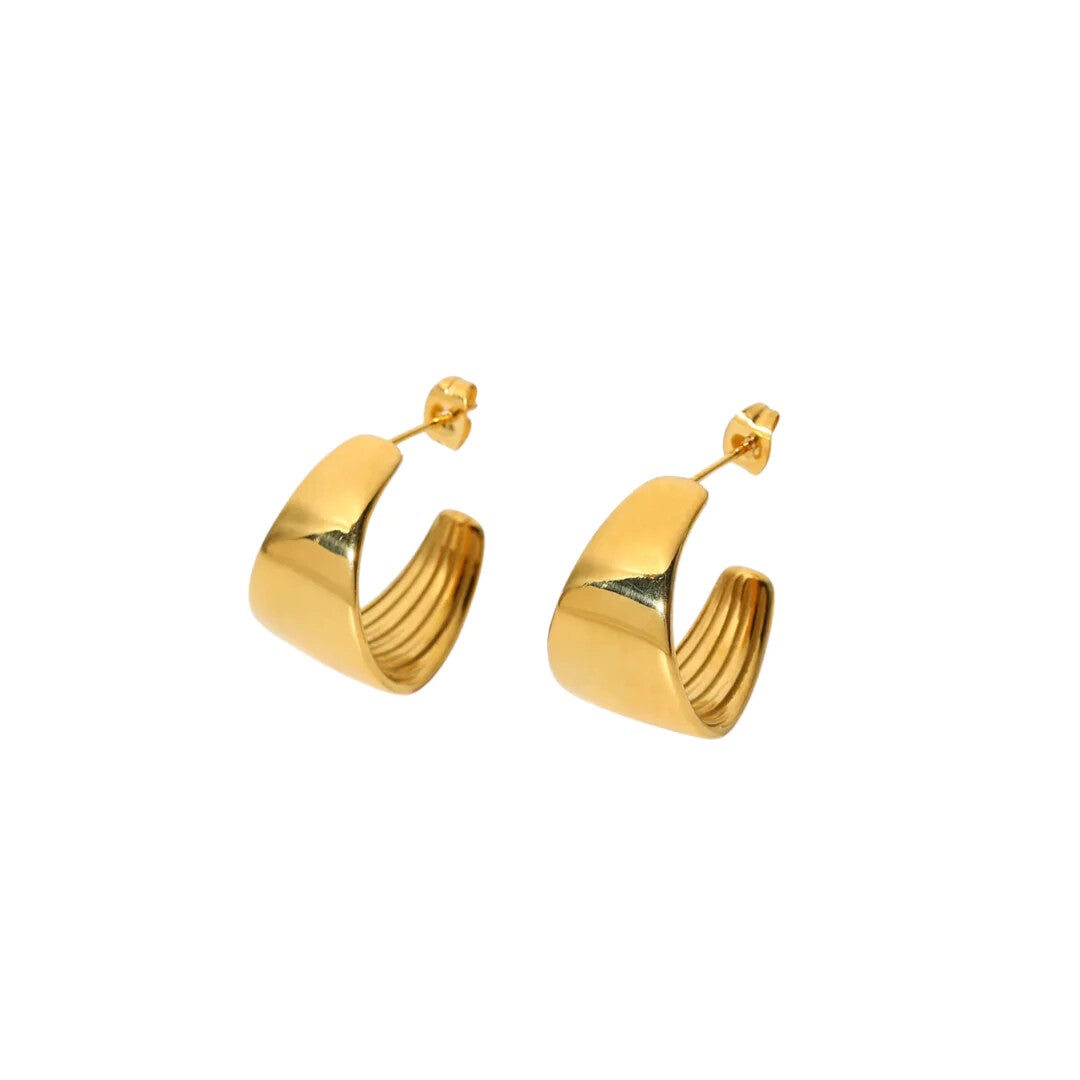 Maia Hoops
