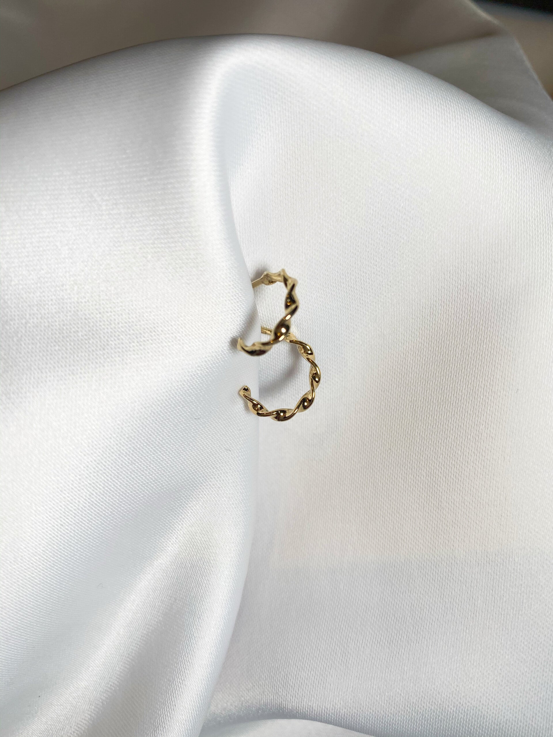 Twist Hoops Gold