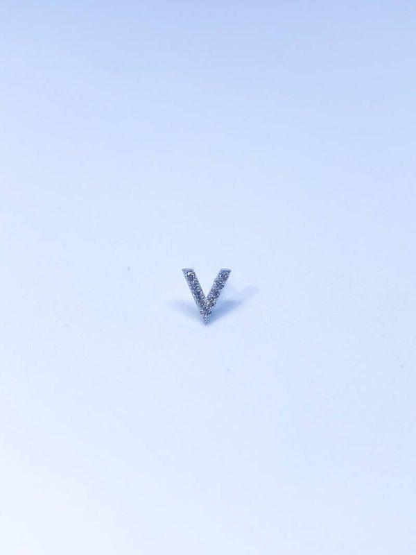 V stud Silver