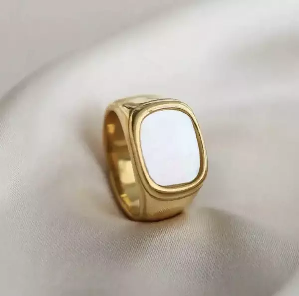 Vintage ring
