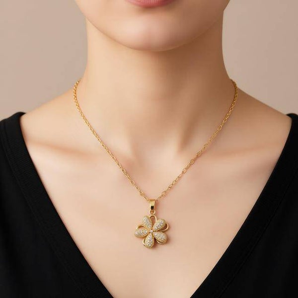 Clover Calm Necklace
