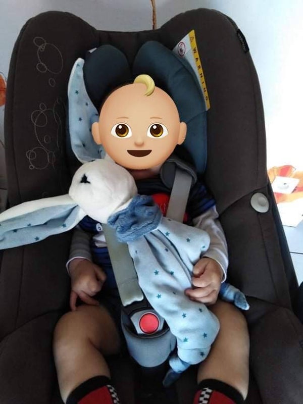 Doudou lapin a noeud