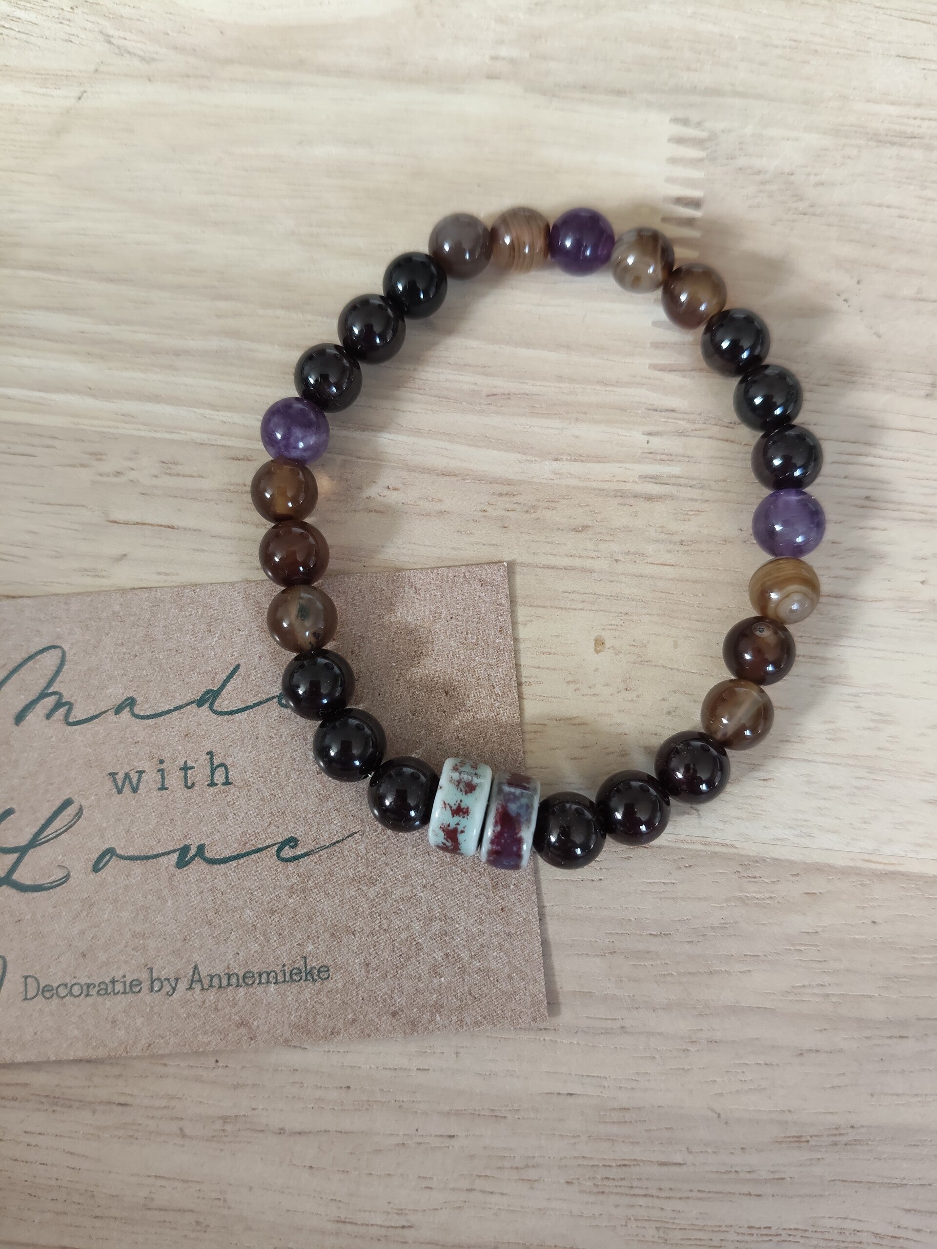 Armbandje mt 19