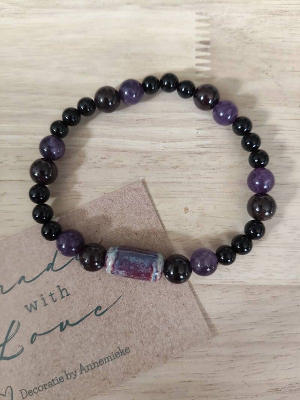 Armbandje mt 18, 5