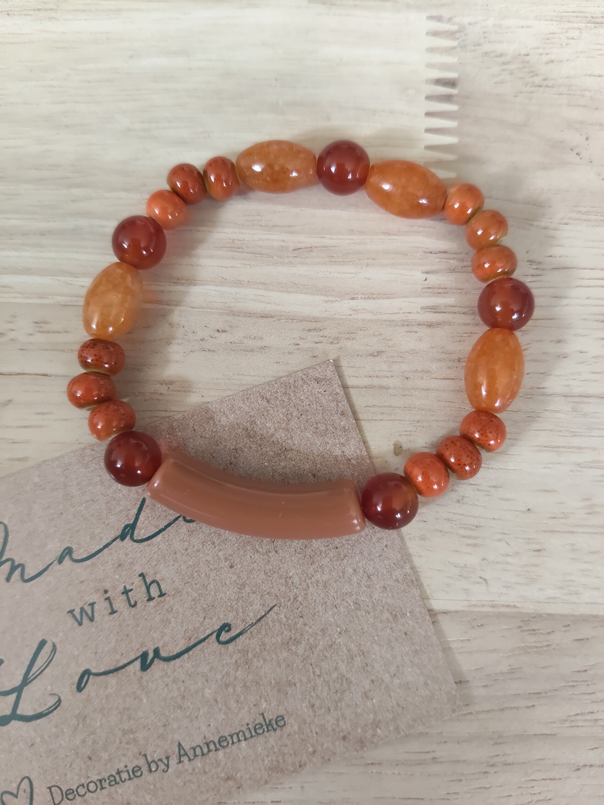 Armbandje mt 16