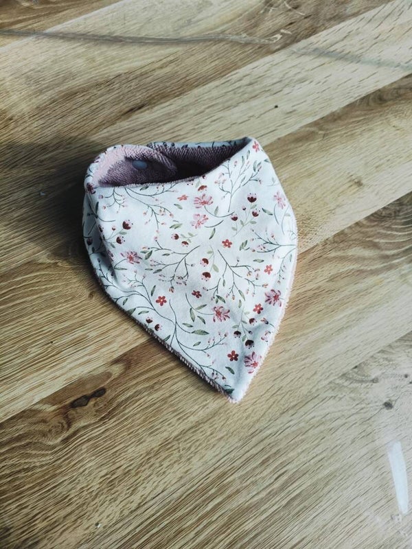 Bavoir bandana Fleurs roses