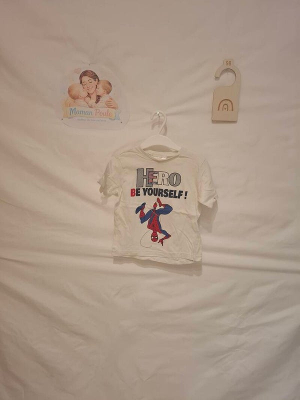 Tee-shirt blanc imprimé Spiderman T98