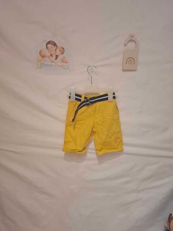 Short jaune vif avec ceinture T98