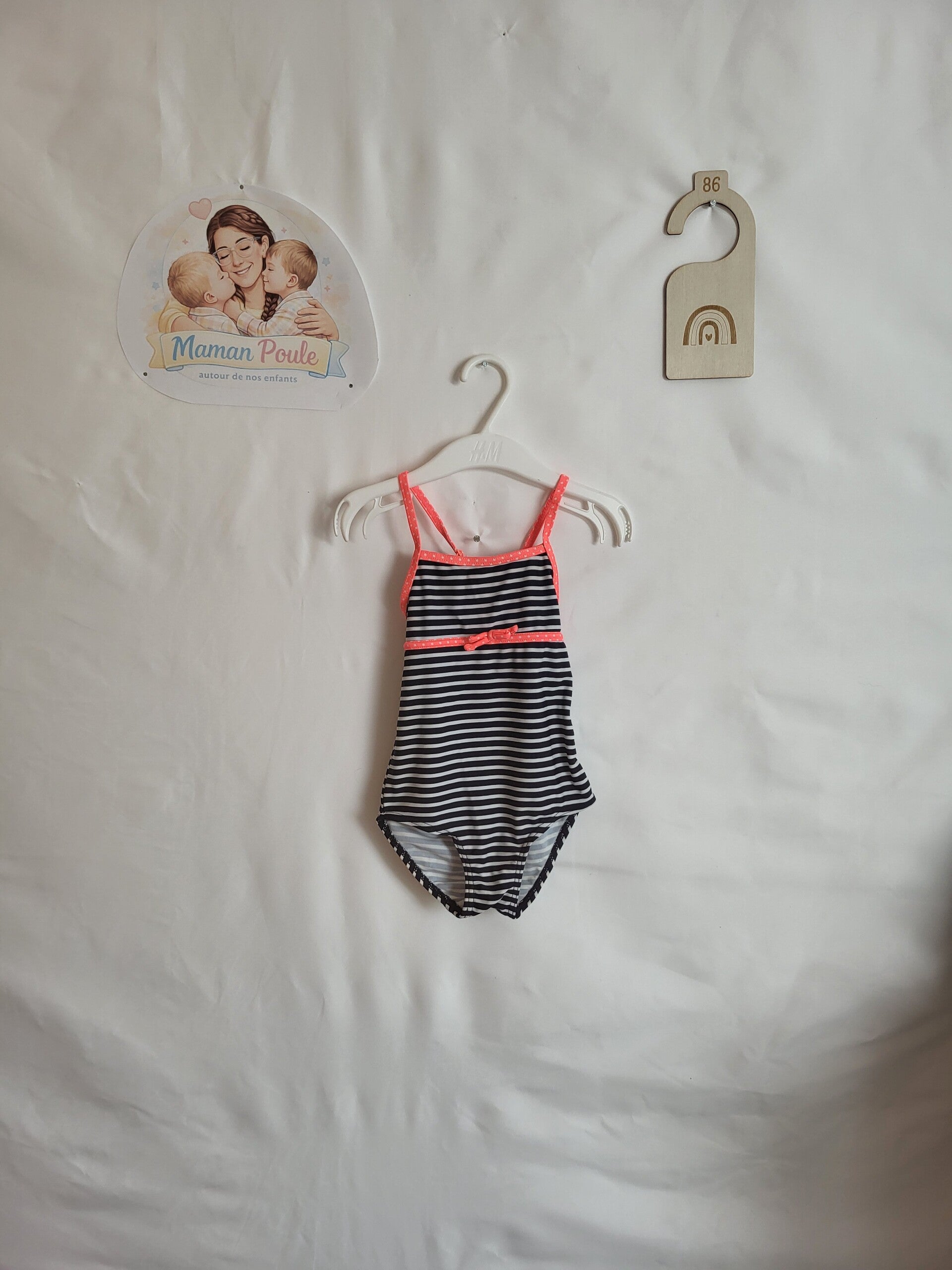 Maillot fille ligné à bord rose fluo T86