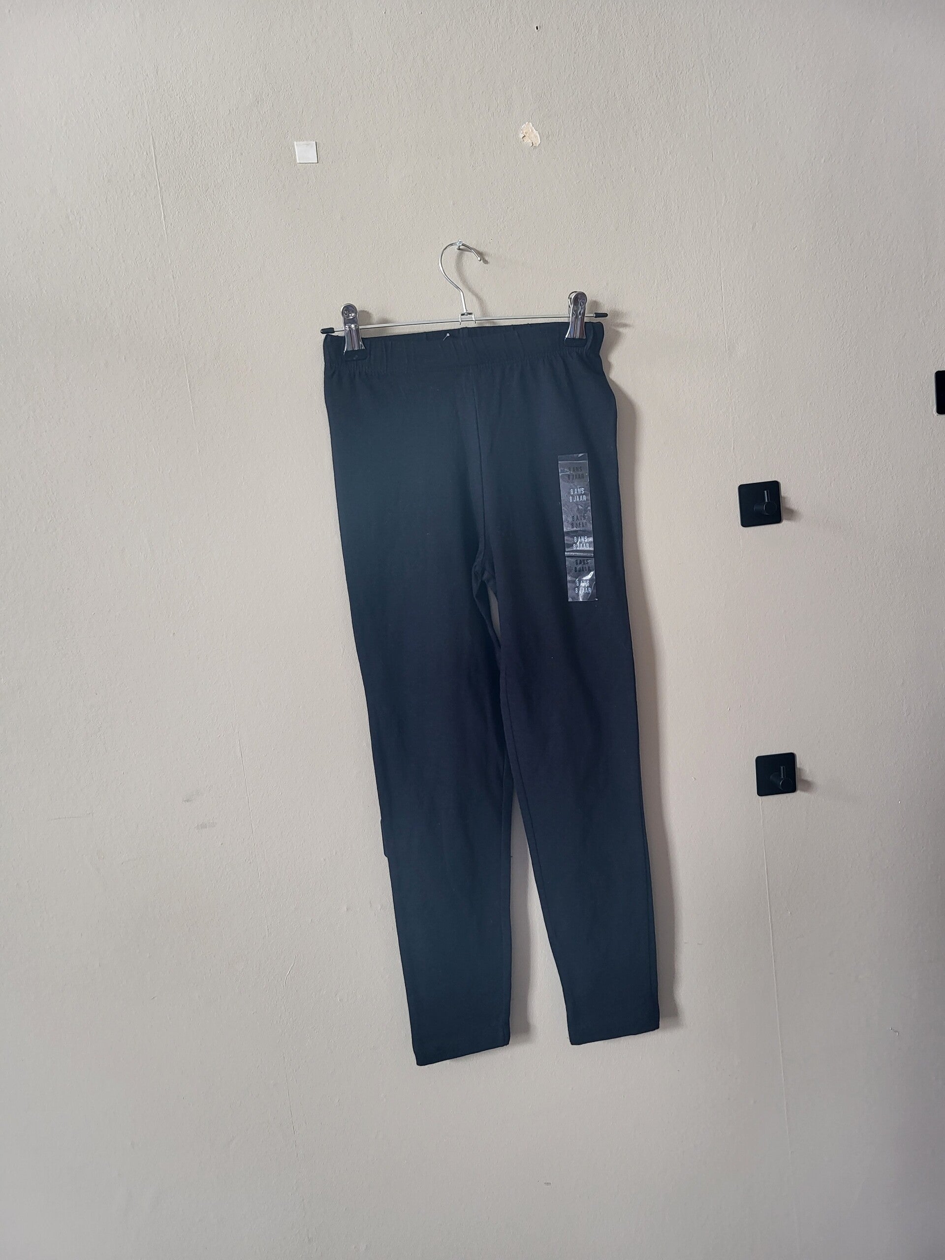 Jogging neuf T128