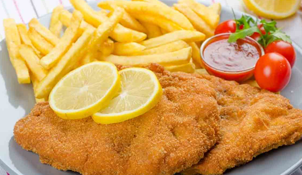 Breaded Chicken Milanesa with Fries
