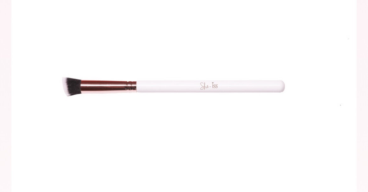 SHE-ISS CONCEALER BRUSH