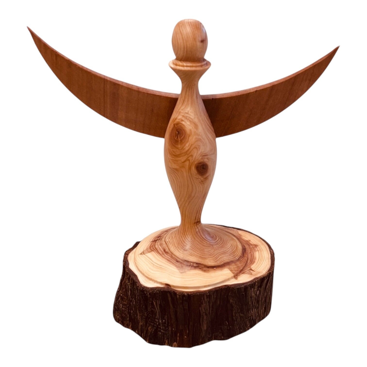 Handgedrechselte Engel und Figuren aus Holz